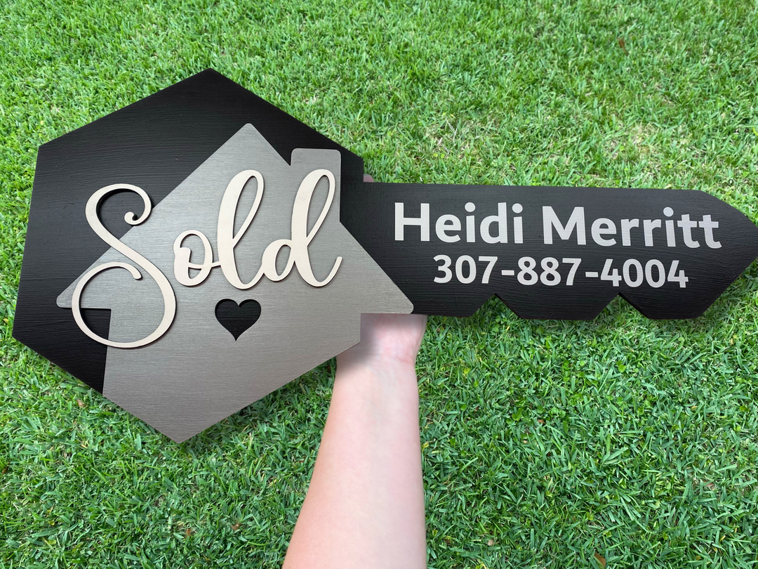 Hexagon Key Shape Closing Sign