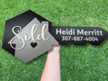 Hexagon Key Shape Closing Sign